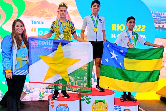 Atleta de Alagoas conquista títulos na V Copa Brasil de Xadrez Escolar e  Universitário 
