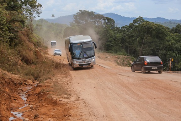 Estado retoma BR-174 e deve asfaltar rodovia entre Castanheira e Colniza