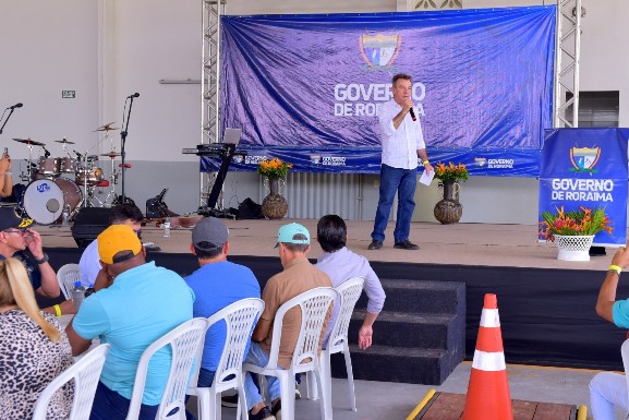 Projeto Dom Távora: Governo entrega fábrica de bolos em Santana do