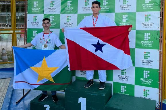 Estudante do IFF Maricá conquista medalha de prata em circuito escolar de  xadrez — Portal IFFluminense