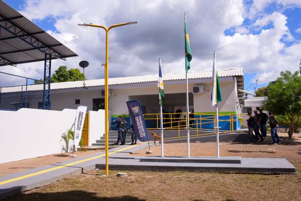 Cantá: moradores da Serra Grande ganham escola revitalizada e mobiliada